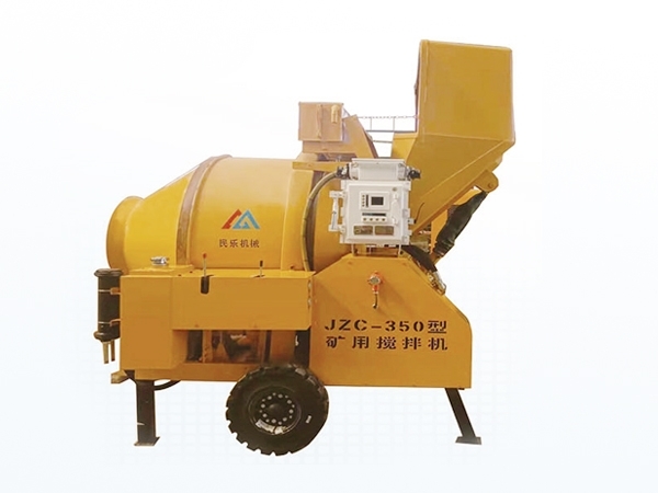 礦用濕噴臺(tái)車(chē)，礦用混凝土泵，礦用攪拌機(jī)發(fā)貨